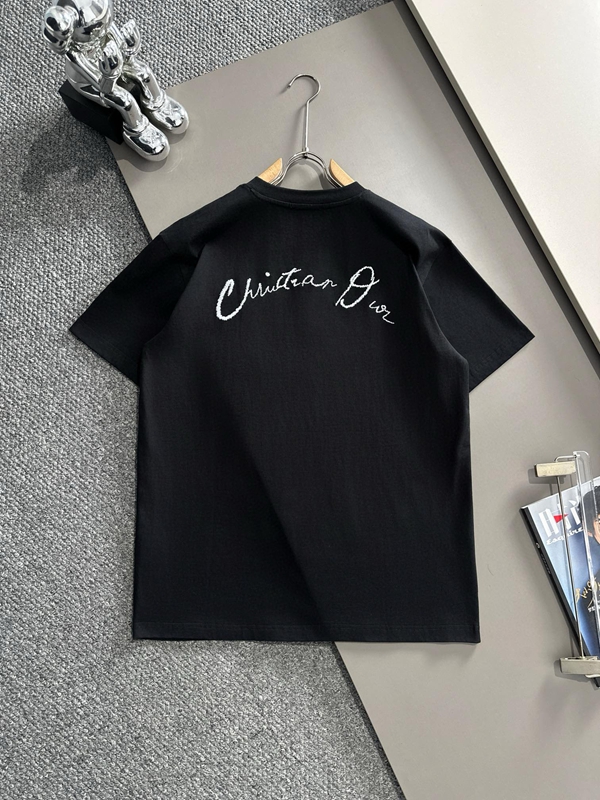 ブランドTシャツ背面デザイン